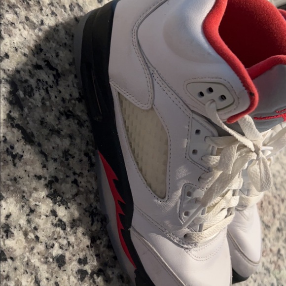 Jordan retro 5’s - Picture 4 of 4